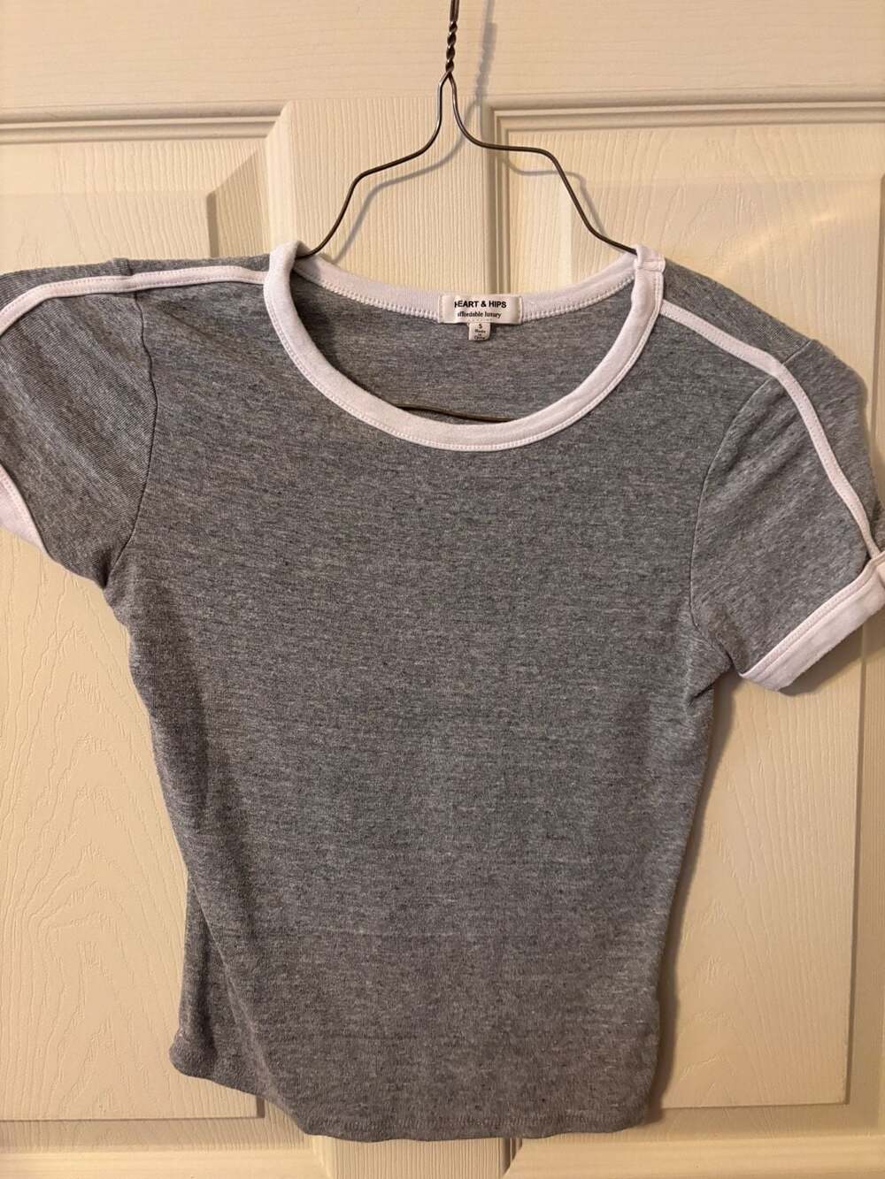Heart & Hips Ringer T-Shirt Size S Gray Crop Top